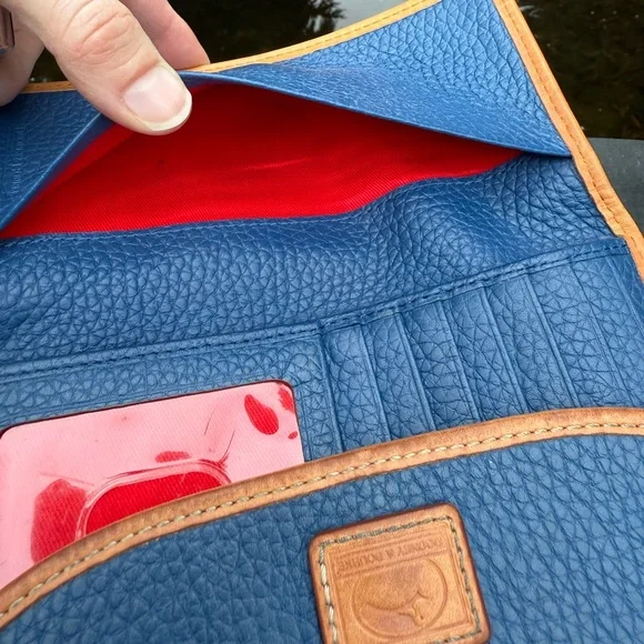 Vintage Dooney & Bourke Tri-Fold Leather Wallet - Picture 6 of 15